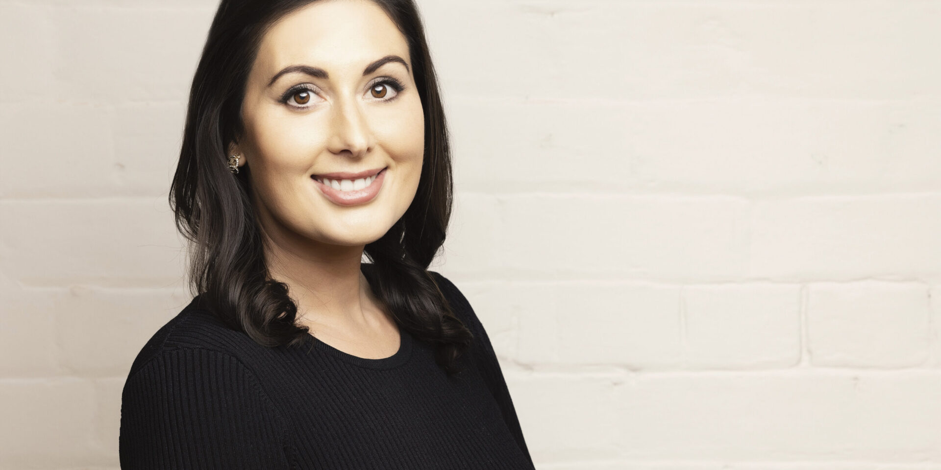 Dr Clair features in SPA+CLINIC magazine 2022